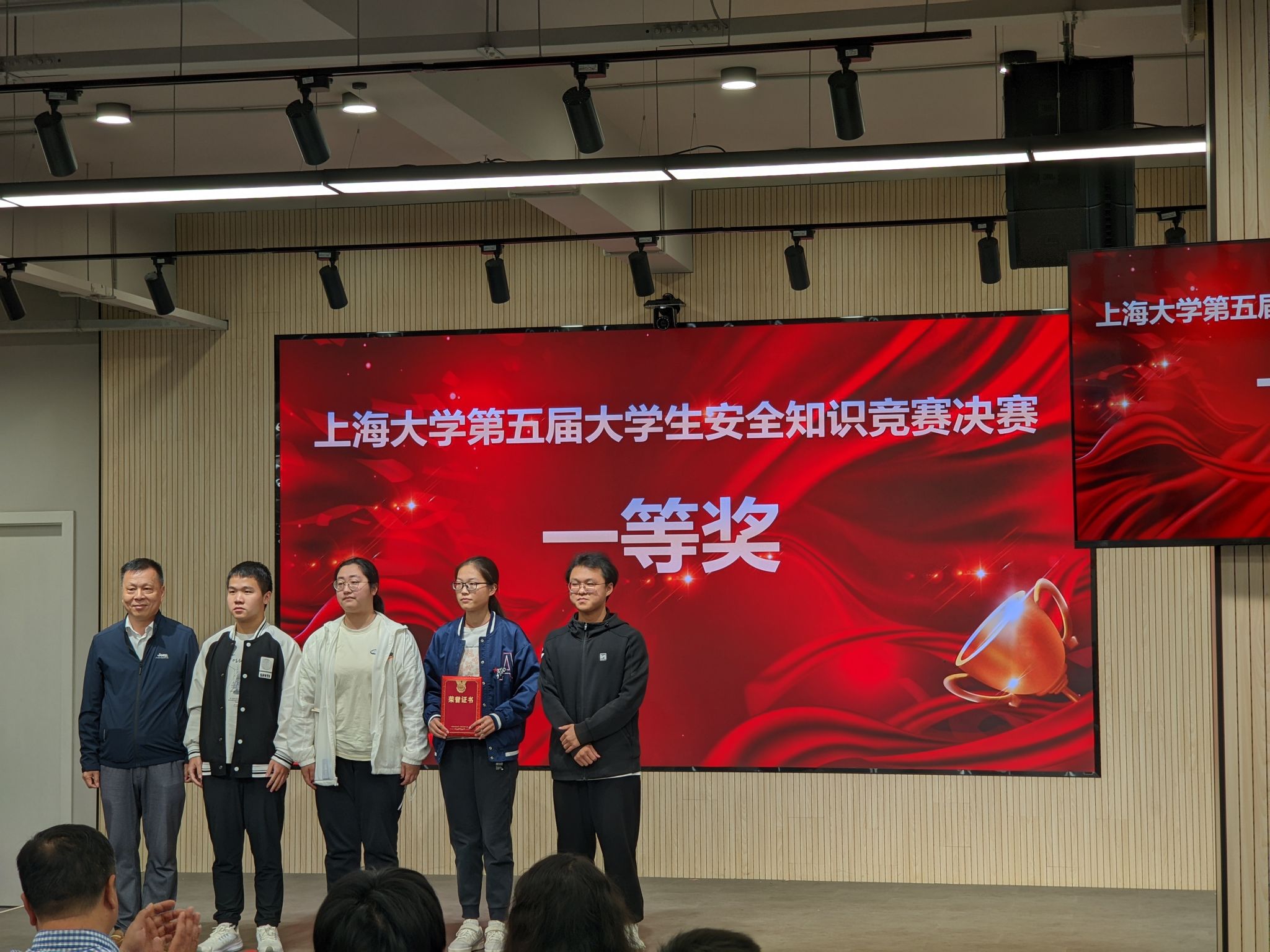 CRall_20231014_070819579.jpg CRall_20231014_070819579.jpg