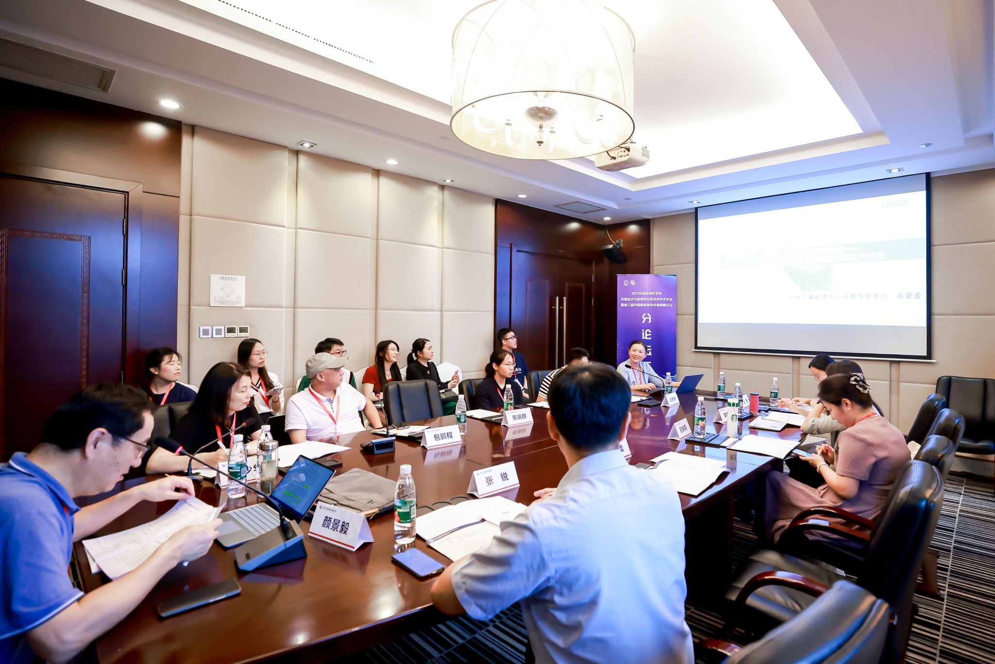 XXLE7903.JPG XXLE7903.JPG